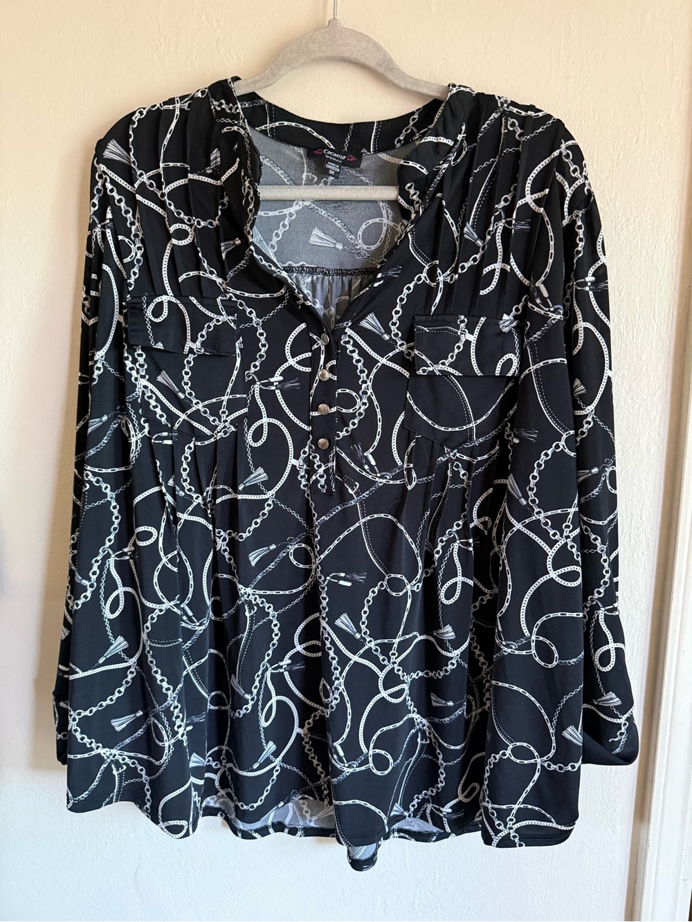 Cocomo Woman Black White Chain Link Print Blouse 3X